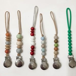 Set of Ryan and Rose Paci Clips